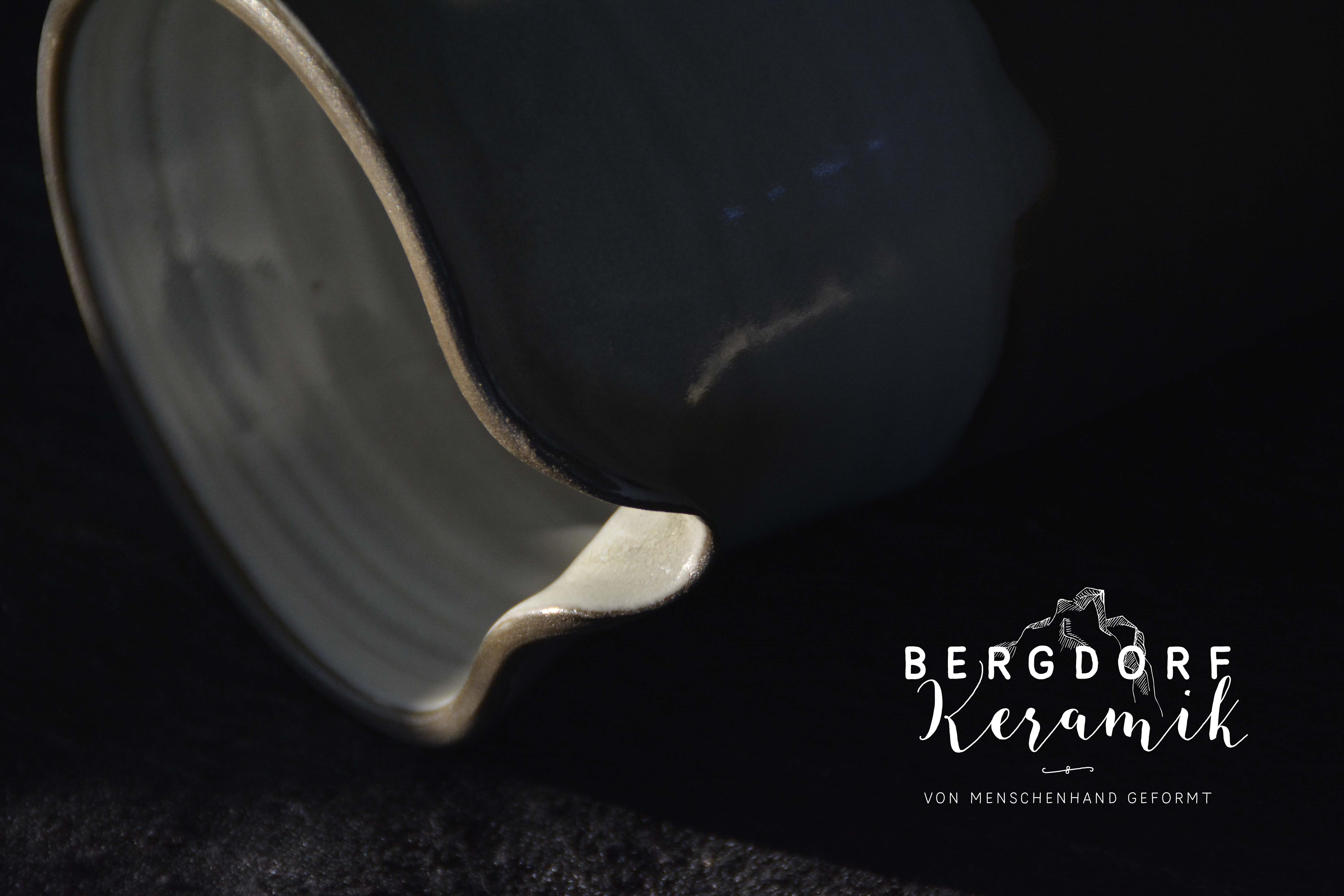 liegender Krug logo2