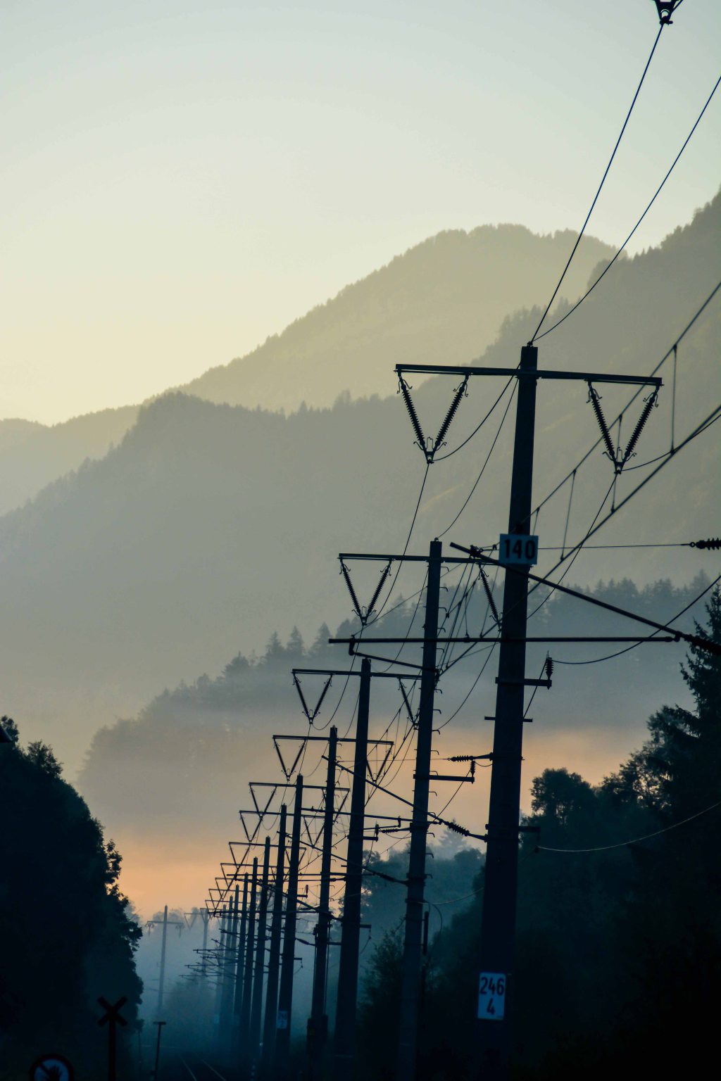 Früh schon bin ich aufgewacht, ob wohl heut die Sonne&nbsp;lacht?