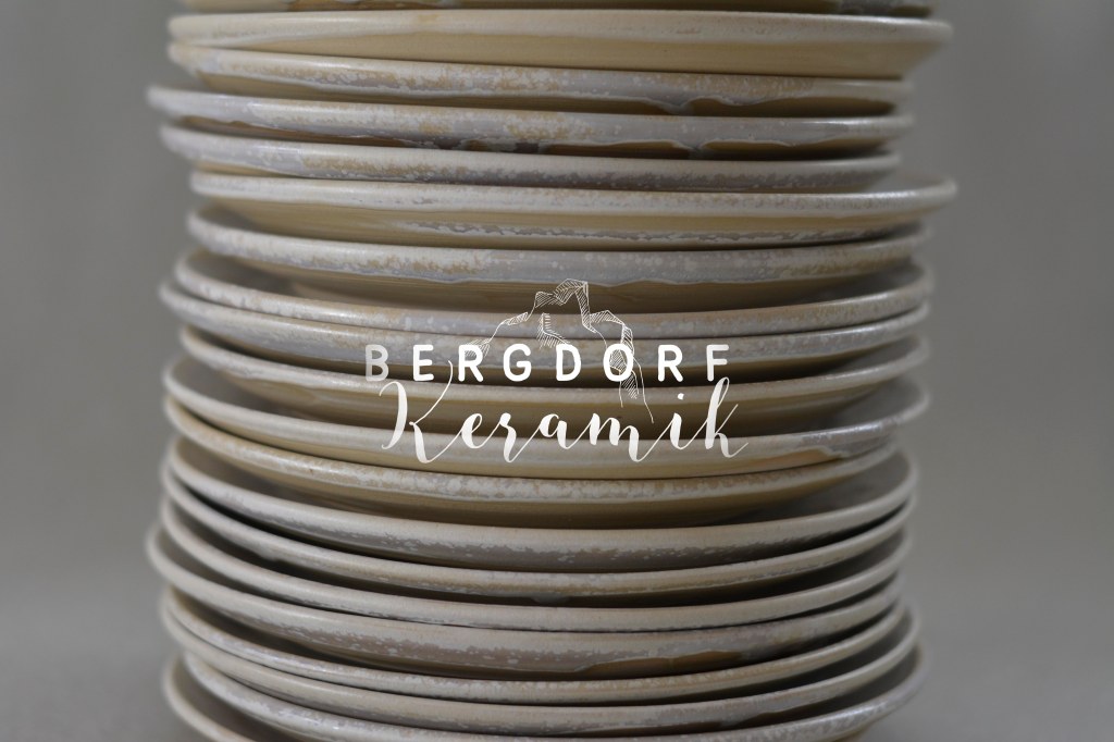 Perlmutt – Kuchenteller für den&nbsp;Gralhof