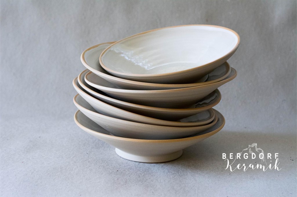 Schalen, wie ein&nbsp;Blütenkelch